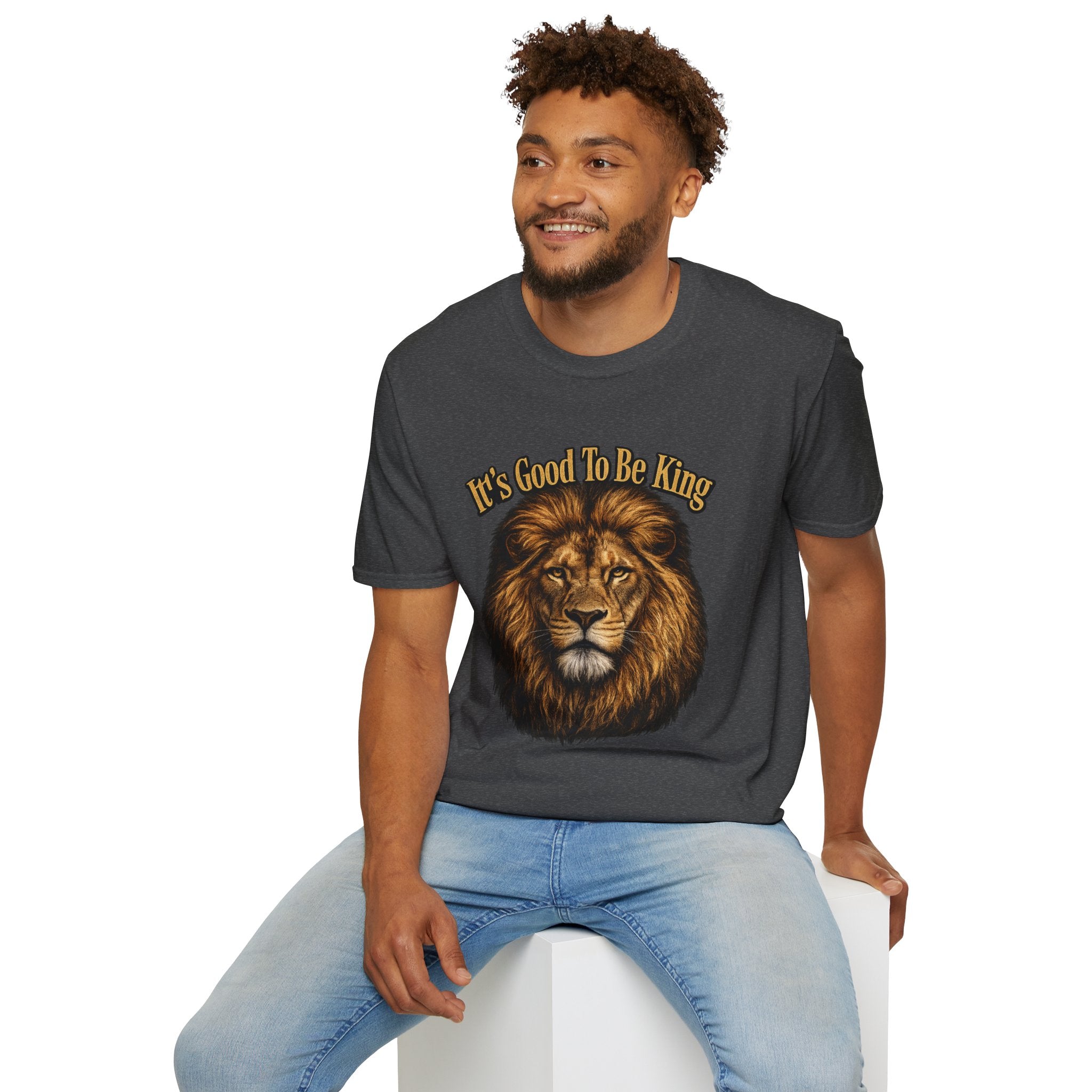It's Good To Be King Lion Head T-Shirt | Vintage Animal Graphic Tee