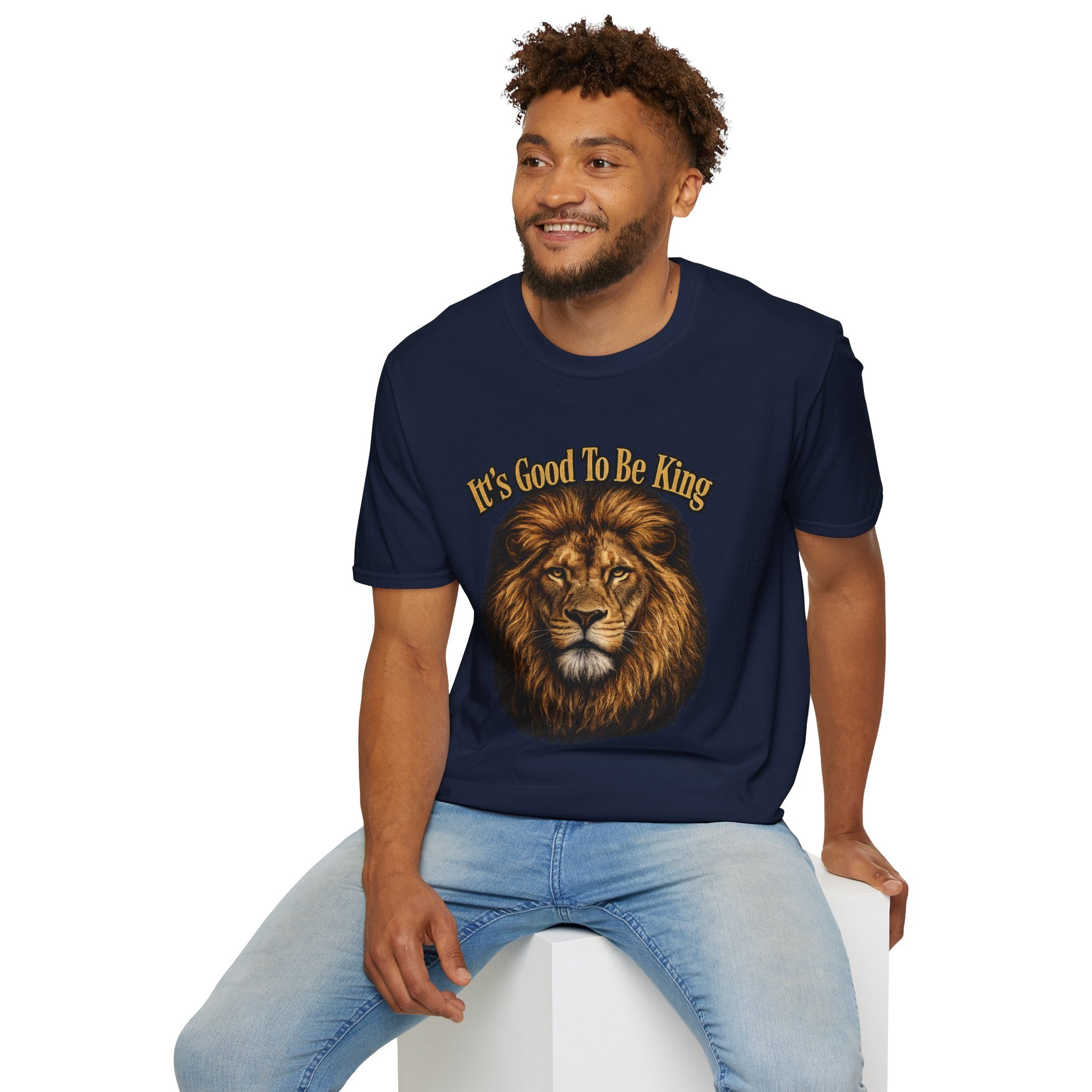 It's Good To Be King Lion Head T-Shirt | Vintage Animal Graphic Tee