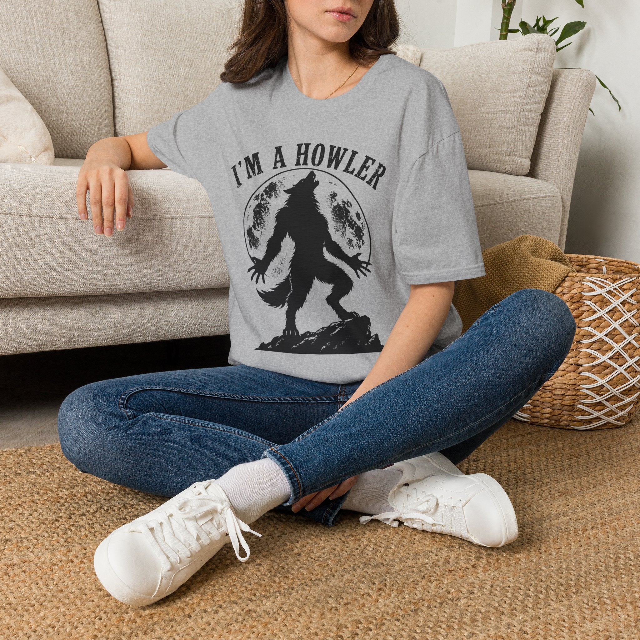 Im a Howler T-Shirt | Werewolf Moon Graphic Tee