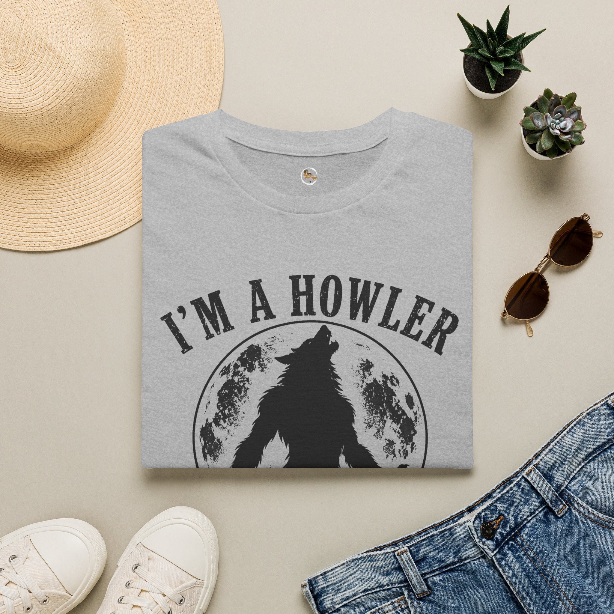 Im a Howler T-Shirt | Werewolf Moon Graphic Tee