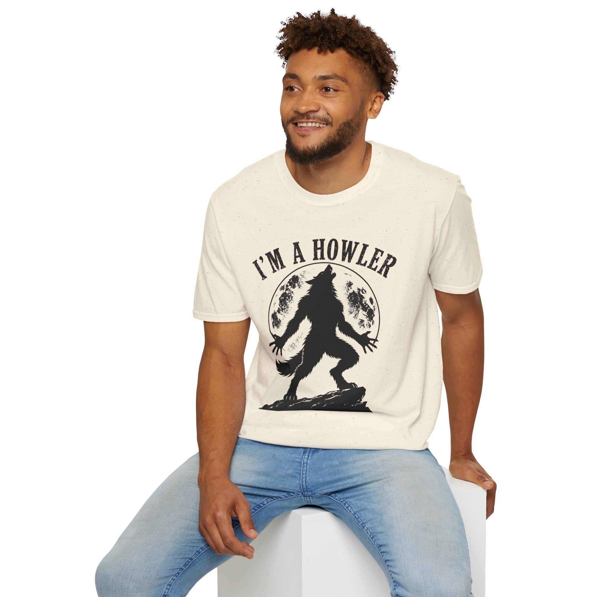 Im a Howler T-Shirt | Werewolf Moon Graphic Tee