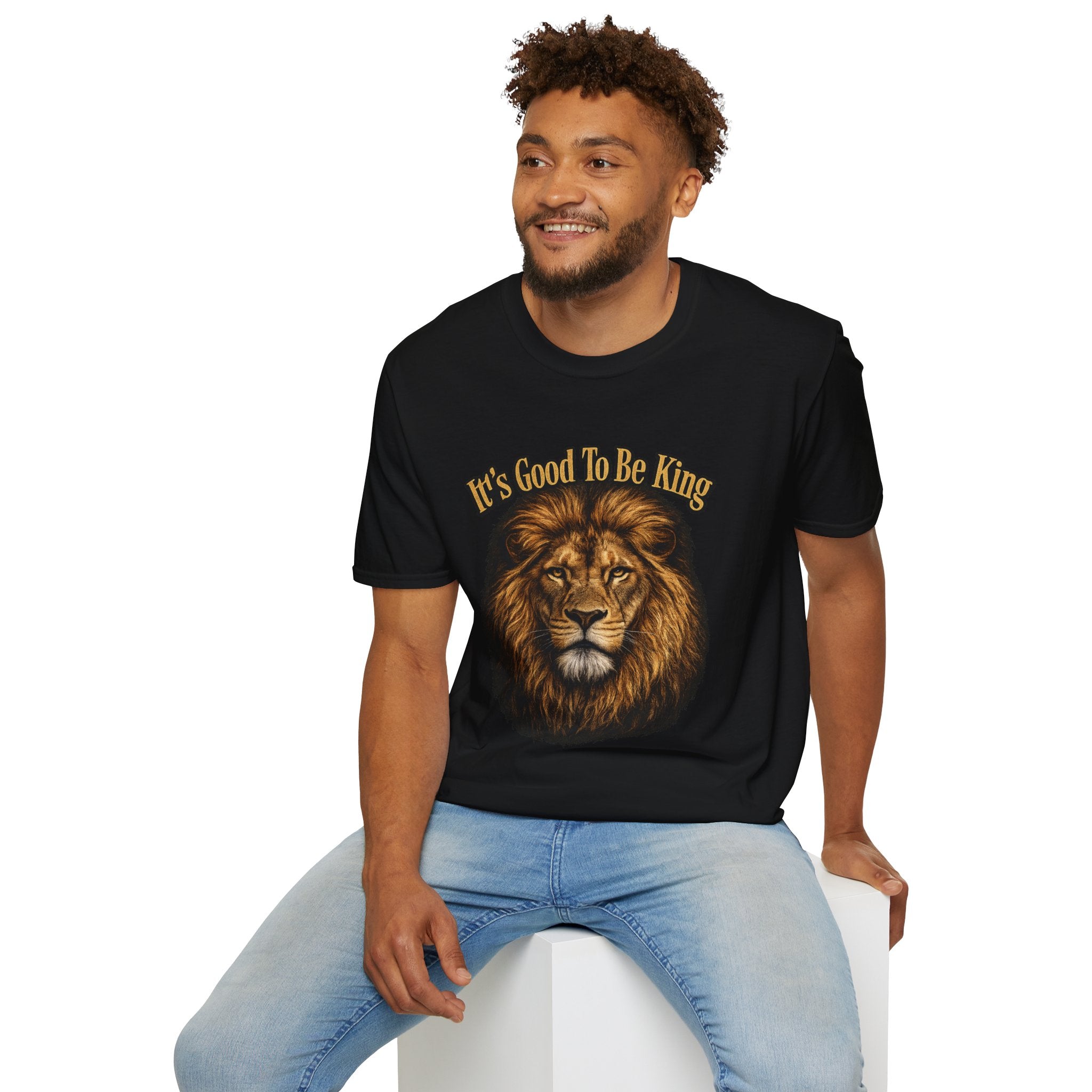 It's Good To Be King Lion Head T-Shirt | Vintage Animal Graphic Tee