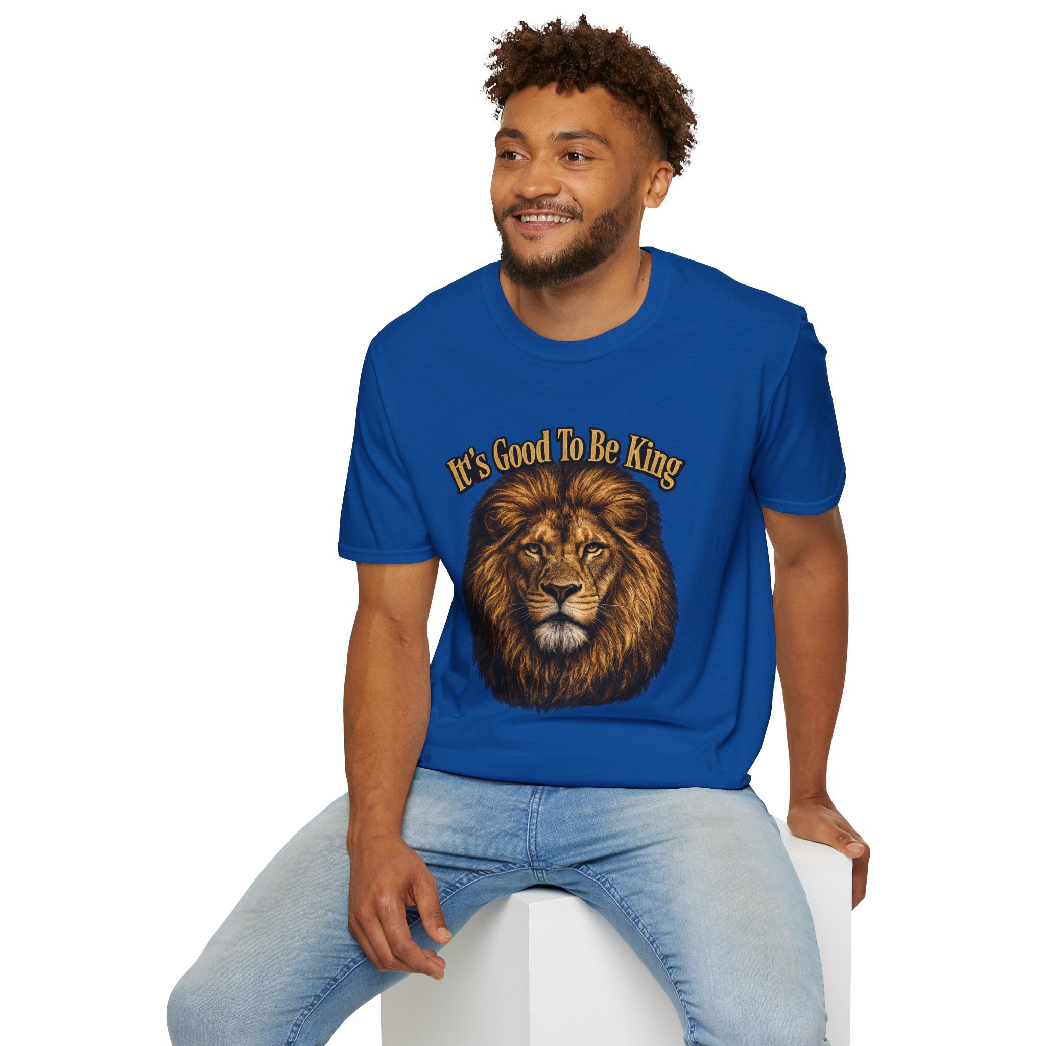 It's Good To Be King Lion Head T-Shirt | Vintage Animal Graphic Tee