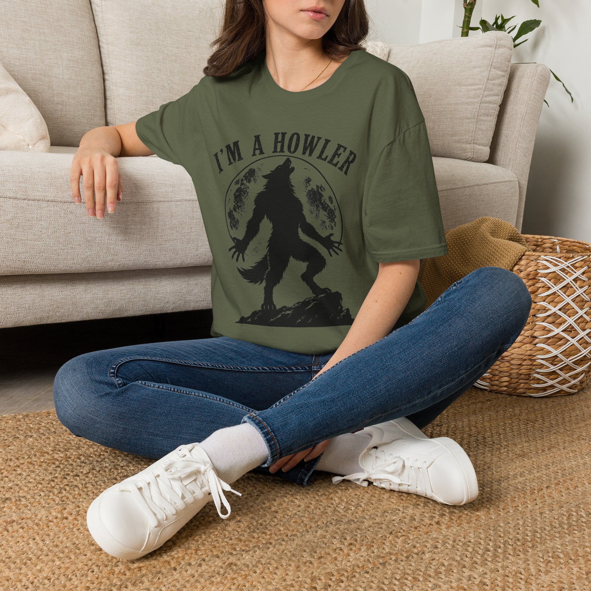 Im a Howler T-Shirt | Werewolf Moon Graphic Tee
