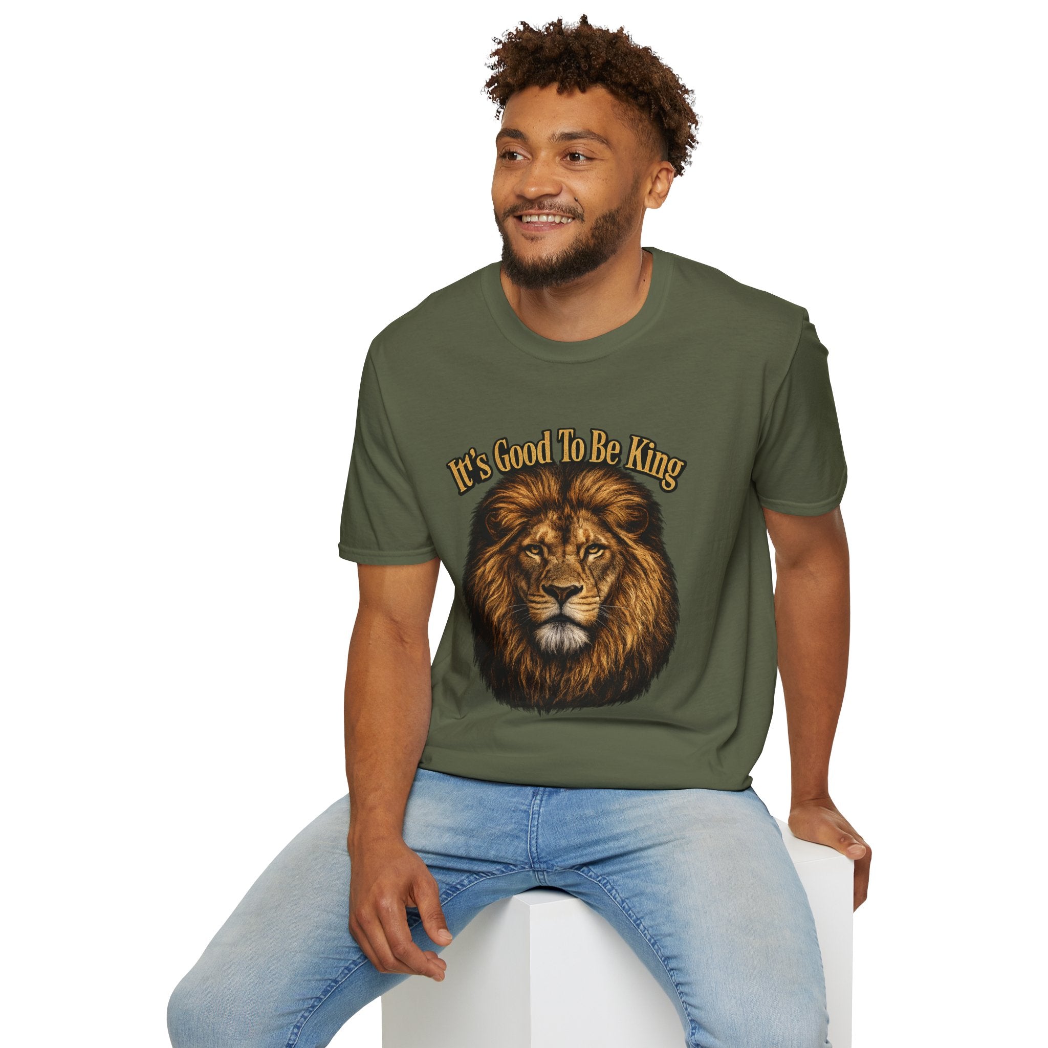 It's Good To Be King Lion Head T-Shirt | Vintage Animal Graphic Tee