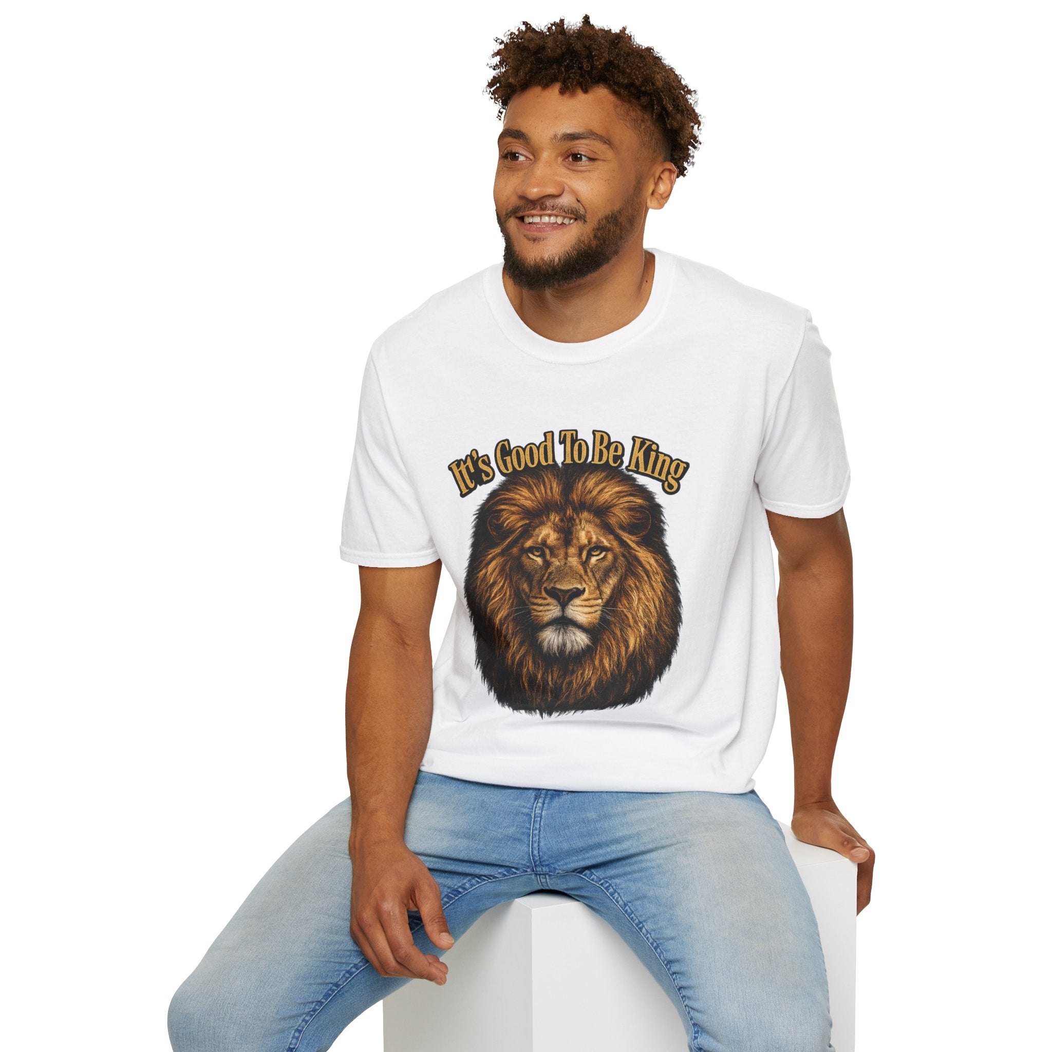 It's Good To Be King Lion Head T-Shirt | Vintage Animal Graphic Tee